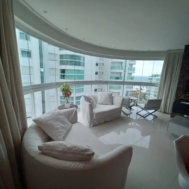 Foto 1 de Apartamento com 3 quartos para alugar, 154m2 em Balneário Santa Clara, Itajai - SC