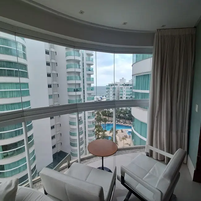 Foto 2 de Apartamento com 3 quartos para alugar, 154m2 em Balneário Santa Clara, Itajai - SC