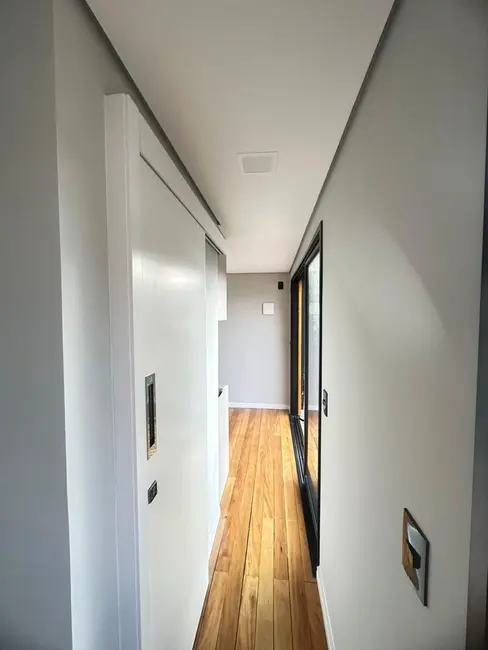 Casa com 1 quarto à venda, 12m2 em Nações, Balneario Camboriu - SC - imagem 6 Foto 6 de Casa com 1 quarto à venda, 12m2 em Nações, Balneario Camboriu - SC