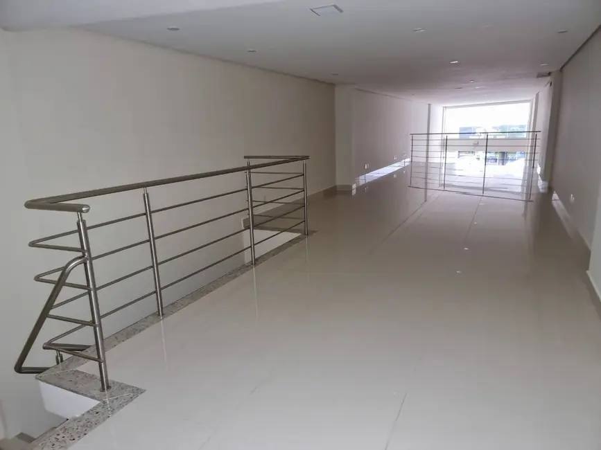 Sala Comercial com 1 quarto para alugar, 242m2 em Centro, Balneario Camboriu - SC - imagem 5 Foto 5 de Sala Comercial com 1 quarto para alugar, 242m2 em Centro, Balneario Camboriu - SC