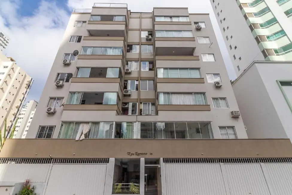 Apartamento com 2 quartos à venda, 104m2 em Centro, Balneario Camboriu - SC - imagem 9 Foto 9 de Apartamento com 2 quartos à venda, 104m2 em Centro, Balneario Camboriu - SC