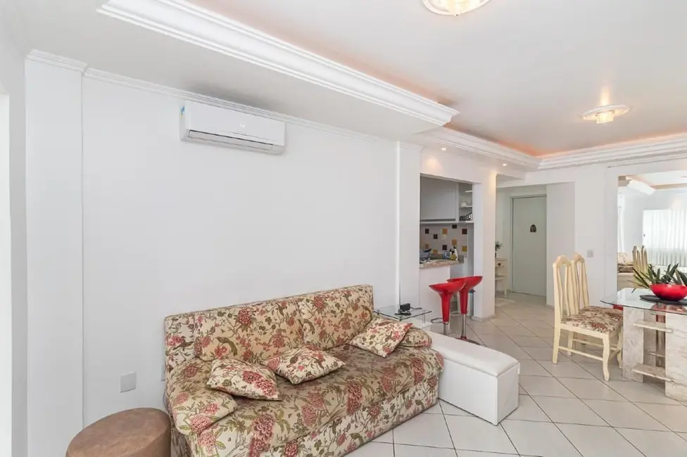 Apartamento com 2 quartos à venda, 104m2 em Centro, Balneario Camboriu - SC - imagem 3 Foto 3 de Apartamento com 2 quartos à venda, 104m2 em Centro, Balneario Camboriu - SC