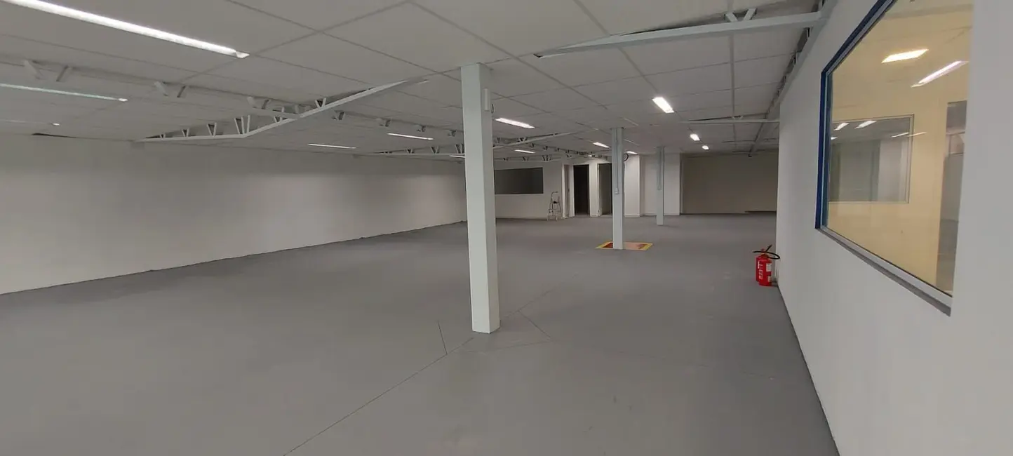 Foto 4 de Sala Comercial com 1 quarto para alugar, 330m2 em Fazendinha, Itajai - SC