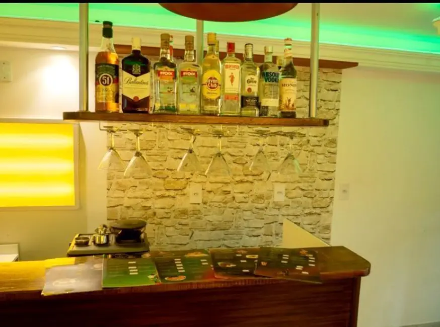 Foto 3 de Loja com 1 quarto à venda, 290m2 em Centro, Balneario Camboriu - SC