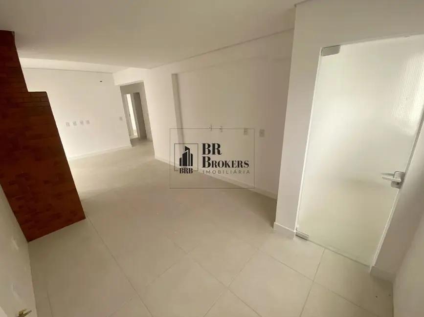 Foto 1 de Apartamento com 3 quartos para alugar, 97m2 em Centro, Balneario Camboriu - SC