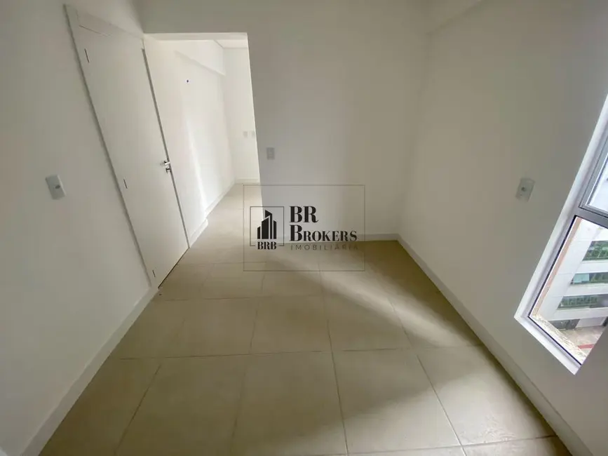Apartamento com 3 quartos para alugar, 97m2 em Centro, Balneario Camboriu - SC - imagem 7 Foto 7 de Apartamento com 3 quartos para alugar, 97m2 em Centro, Balneario Camboriu - SC