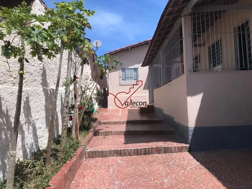 Foto 1 de Casa com 6 quartos à venda, 197m2 em Sao Jose Dos Campos - SP