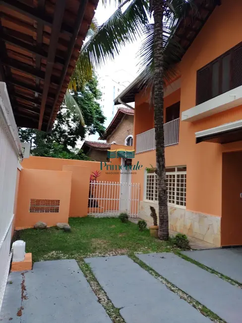 Sobrado com 4 quartos à venda, 326m2 em Sao Jose Dos Campos - SP - imagem 4 Foto 4 de Sobrado com 4 quartos à venda, 326m2 em Sao Jose Dos Campos - SP