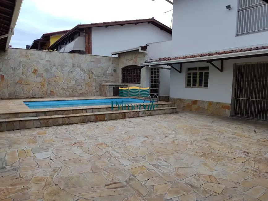 Sobrado com 4 quartos à venda, 326m2 em Sao Jose Dos Campos - SP - imagem 1 Foto 1 de Sobrado com 4 quartos à venda, 326m2 em Sao Jose Dos Campos - SP