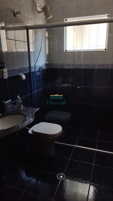 Casa com 3 quartos à venda, 160m2 em Cidade Jardim, Jacarei - SP - imagem 2 Foto 2 de Casa com 3 quartos à venda, 160m2 em Cidade Jardim, Jacarei - SP
