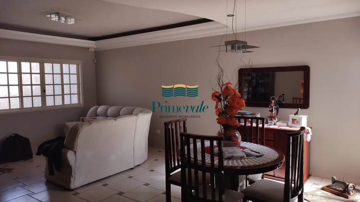 Casa com 3 quartos à venda, 160m2 em Cidade Jardim, Jacarei - SP - imagem 1 Foto 1 de Casa com 3 quartos à venda, 160m2 em Cidade Jardim, Jacarei - SP