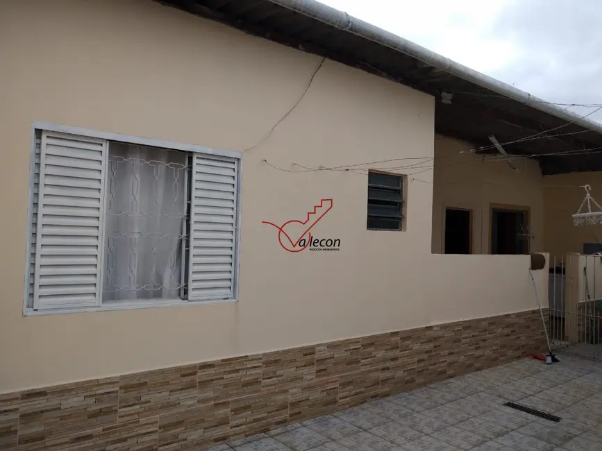 Foto 1 de Casa com 2 quartos à venda, 90m2 em Sao Jose Dos Campos - SP