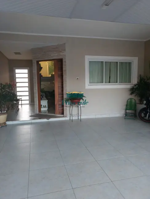 Foto 1 de Sobrado com 3 quartos à venda, 90m2 em Sao Jose Dos Campos - SP