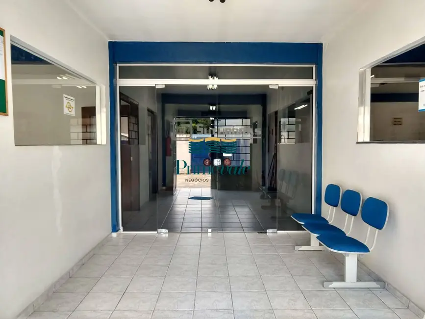 Prédio Inteiro com 10 quartos à venda, 1000m2 em Sao Jose Dos Campos - SP - imagem 9 Foto 9 de Prédio Inteiro com 10 quartos à venda, 1000m2 em Sao Jose Dos Campos - SP