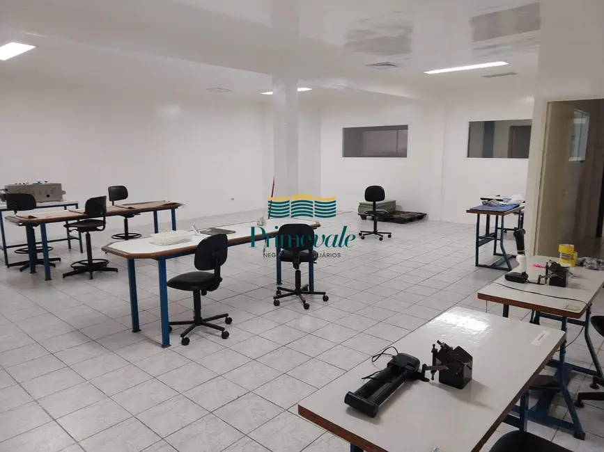Prédio Inteiro com 10 quartos à venda, 1000m2 em Sao Jose Dos Campos - SP - imagem 6 Foto 6 de Prédio Inteiro com 10 quartos à venda, 1000m2 em Sao Jose Dos Campos - SP