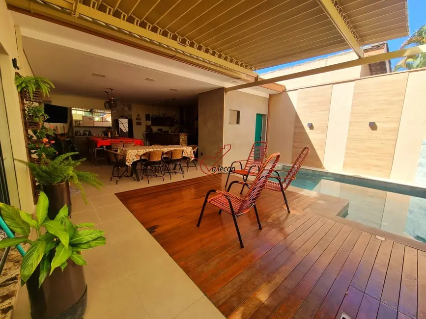 Foto 2 de Casa de Condomínio com 4 quartos à venda, 278m2 em Sao Jose Dos Campos - SP