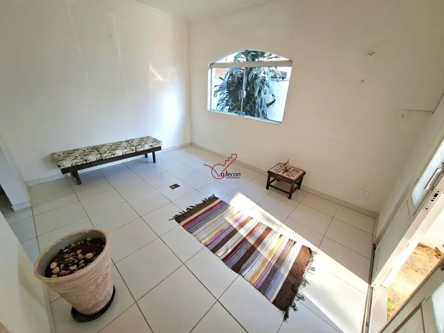 Casa com 5 quartos para alugar, 215m2 em Sao Jose Dos Campos - SP - imagem 9 Foto 9 de Casa com 5 quartos para alugar, 215m2 em Sao Jose Dos Campos - SP