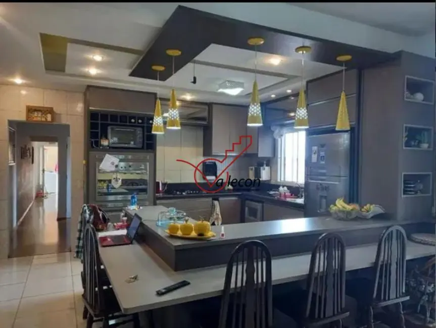 Foto 1 de Sobrado com 5 quartos à venda, 278m2 em Sao Jose Dos Campos - SP