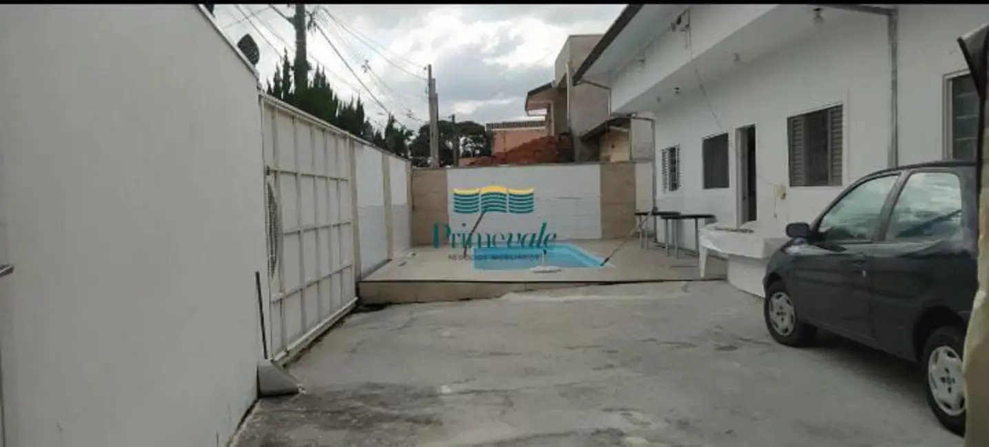 Casa com 3 quartos à venda, 350m2 em Sao Jose Dos Campos - SP - imagem 1 Foto 1 de Casa com 3 quartos à venda, 350m2 em Sao Jose Dos Campos - SP