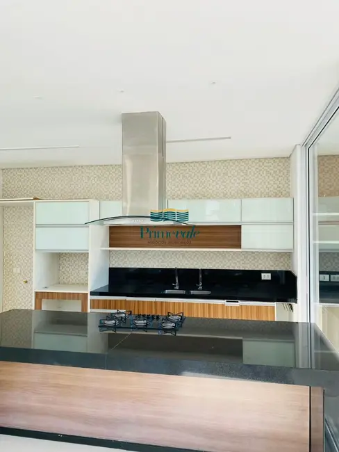 Casa com 3 quartos à venda, 322m2 em Jardim Califórnia, Jacarei - SP - imagem 6 Foto 6 de Casa com 3 quartos à venda, 322m2 em Jardim Califórnia, Jacarei - SP