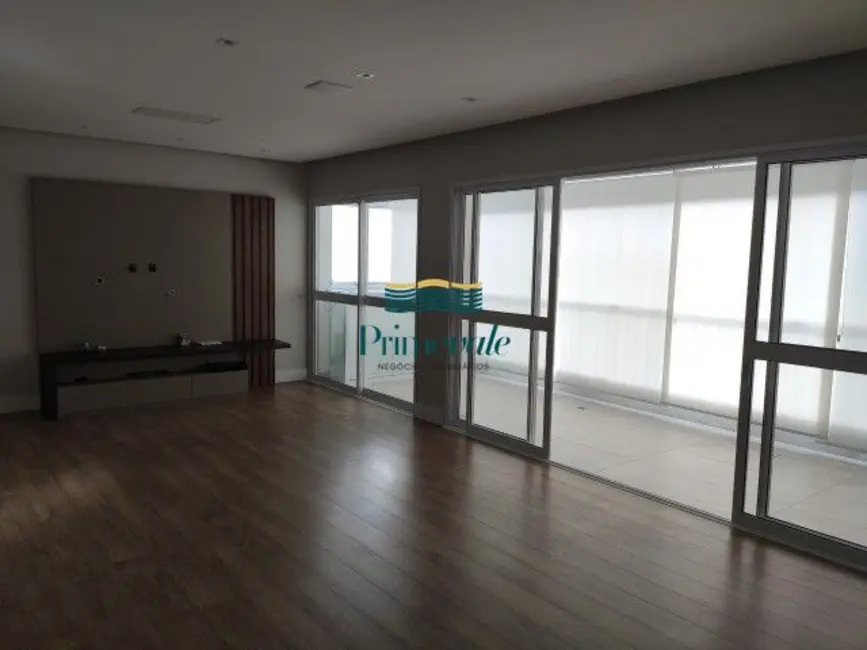 Apartamento com 3 quartos à venda, 143m2 em Sao Jose Dos Campos - SP - imagem 8 Foto 8 de Apartamento com 3 quartos à venda, 143m2 em Sao Jose Dos Campos - SP