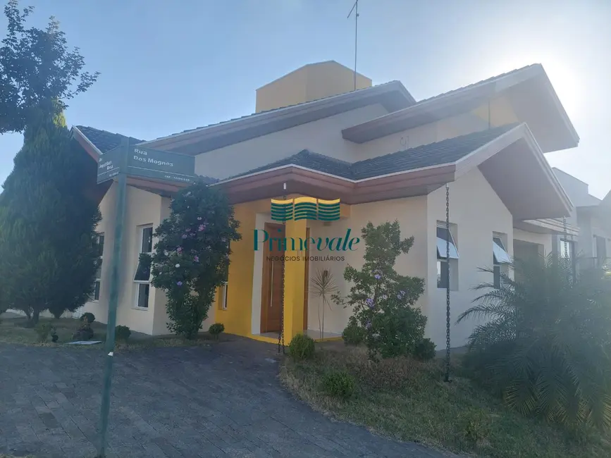 Foto 4 de Sobrado com 3 quartos à venda, 216m2 em Cacapava - SP
