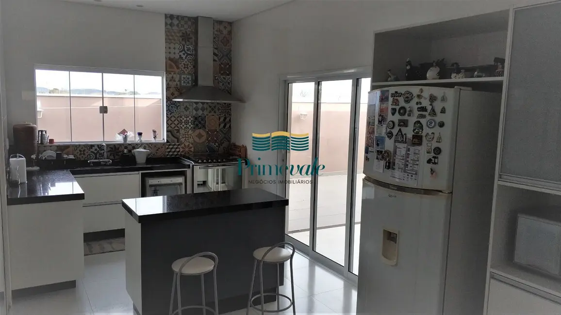 Casa de Condomínio com 4 quartos à venda, 300m2 em Condomínio Residencial Mirante do Vale, Jacarei - SP - imagem 4 Foto 4 de Casa de Condomínio com 4 quartos à venda, 300m2 em Condomínio Residencial Mirante do Vale, Jacarei - SP