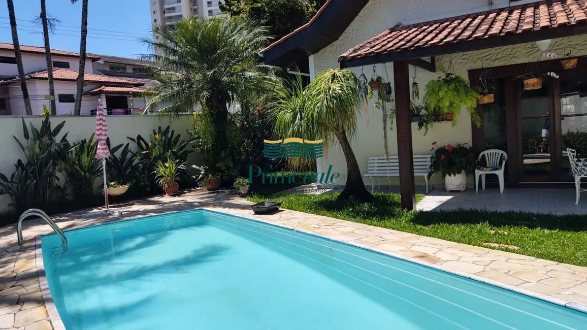 Casa com 5 quartos à venda, 335m2 em Sao Jose Dos Campos - SP - imagem 5 Foto 5 de Casa com 5 quartos à venda, 335m2 em Sao Jose Dos Campos - SP