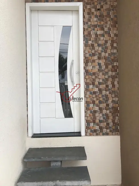 Foto 2 de Casa com 2 quartos para alugar, 90m2 em Jardim Continental II, Taubate - SP