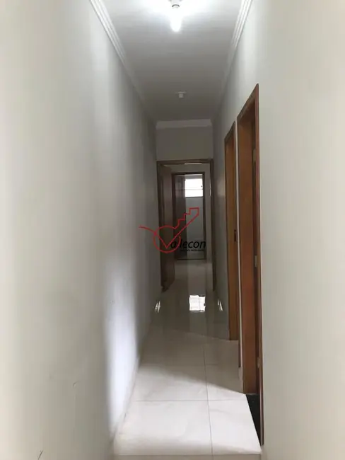 Casa com 2 quartos à venda, 90m2 em Jardim Continental II, Taubate - SP - imagem 4 Foto 4 de Casa com 2 quartos à venda, 90m2 em Jardim Continental II, Taubate - SP