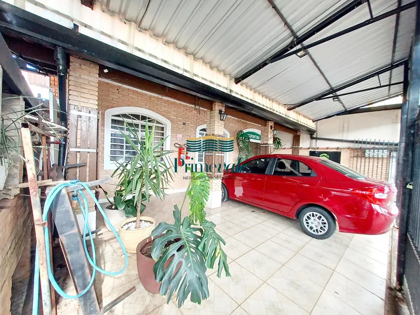Casa com 4 quartos à venda, 100m2 em Sao Jose Dos Campos - SP - imagem 1 Foto 1 de Casa com 4 quartos à venda, 100m2 em Sao Jose Dos Campos - SP