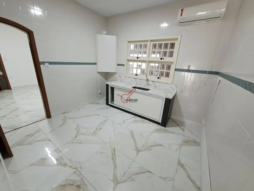 Foto 6 de Casa com 4 quartos à venda, 170m2 em Sao Jose Dos Campos - SP