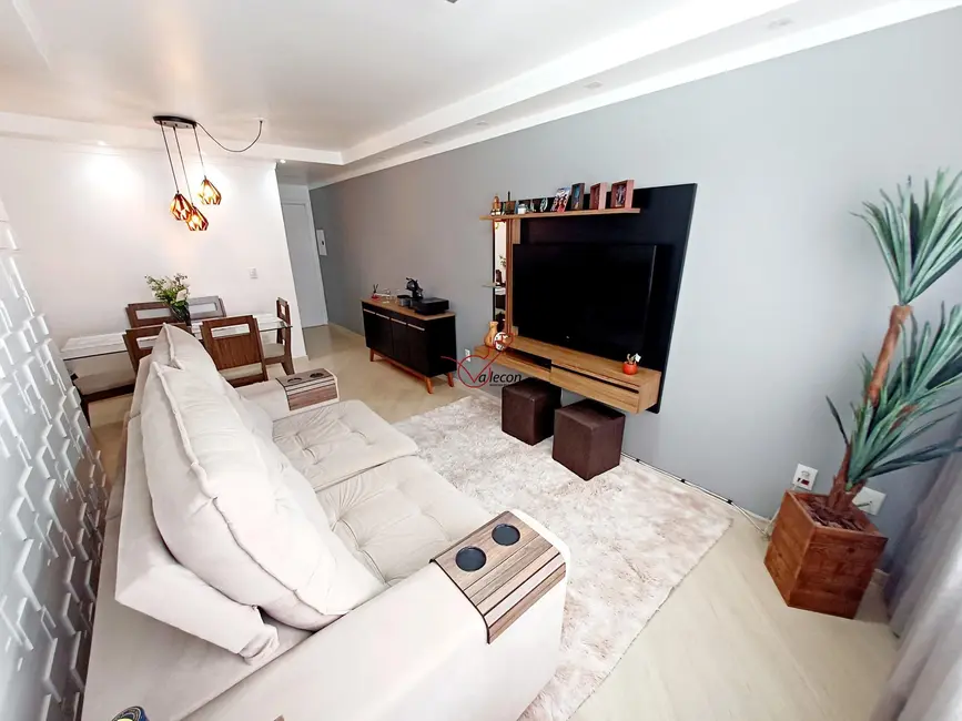 Foto 2 de Apartamento com 2 quartos à venda, 60m2 em Sao Jose Dos Campos - SP