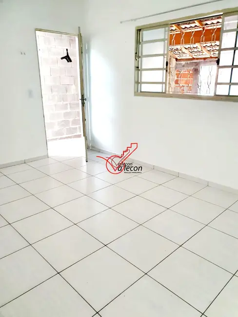 Foto 2 de Casa com 2 quartos à venda, 64m2 em Sao Jose Dos Campos - SP
