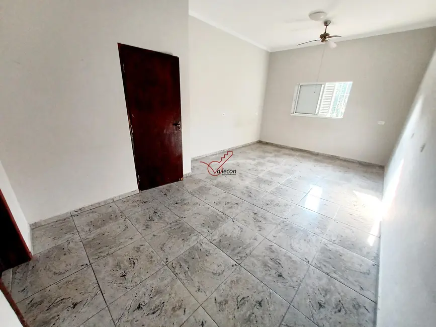 Foto 8 de Chácara com 2 quartos para alugar, 150m2 em Sao Jose Dos Campos - SP