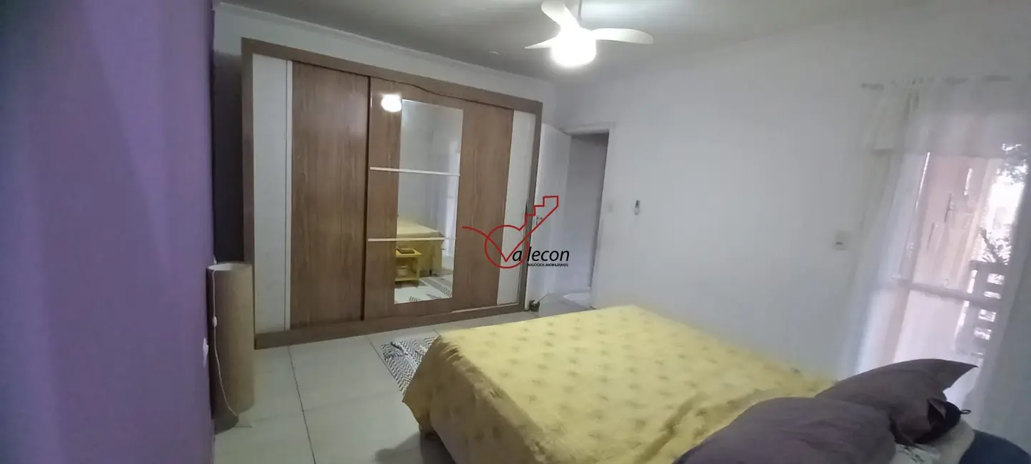 Foto 6 de Sobrado com 2 quartos à venda, 150m2 em Sao Jose Dos Campos - SP