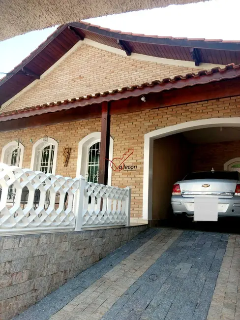 Foto 2 de Casa com 3 quartos à venda, 170m2 em Sao Jose Dos Campos - SP