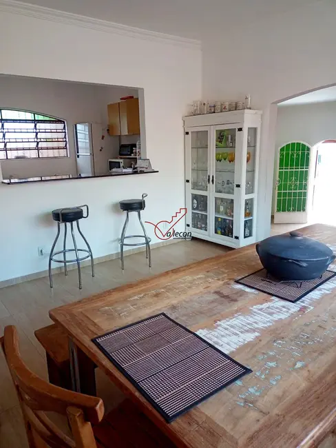 Foto 8 de Casa com 3 quartos à venda, 170m2 em Sao Jose Dos Campos - SP