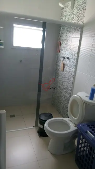 Sobrado com 5 quartos à venda, 100m2 em Sao Jose Dos Campos - SP - imagem 4 Foto 4 de Sobrado com 5 quartos à venda, 100m2 em Sao Jose Dos Campos - SP