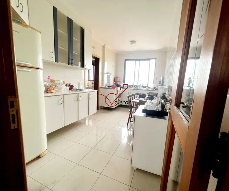 Foto 8 de Apartamento com 3 quartos à venda, 146m2 em Sao Jose Dos Campos - SP