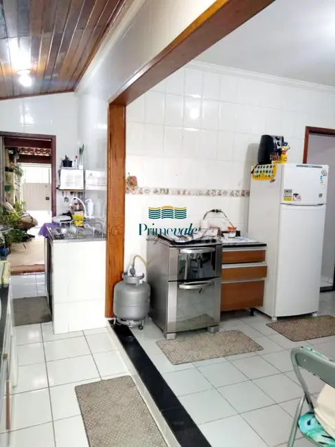 Casa com 3 quartos à venda, 109m2 em Sao Jose Dos Campos - SP - imagem 2 Foto 2 de Casa com 3 quartos à venda, 109m2 em Sao Jose Dos Campos - SP