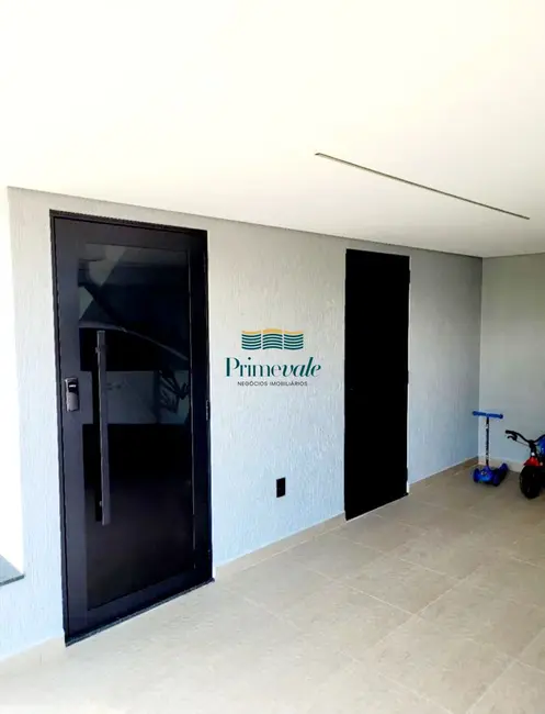 Foto 2 de Casa de Condomínio com 3 quartos à venda, 180m2 em Caçapava Velha, Cacapava - SP