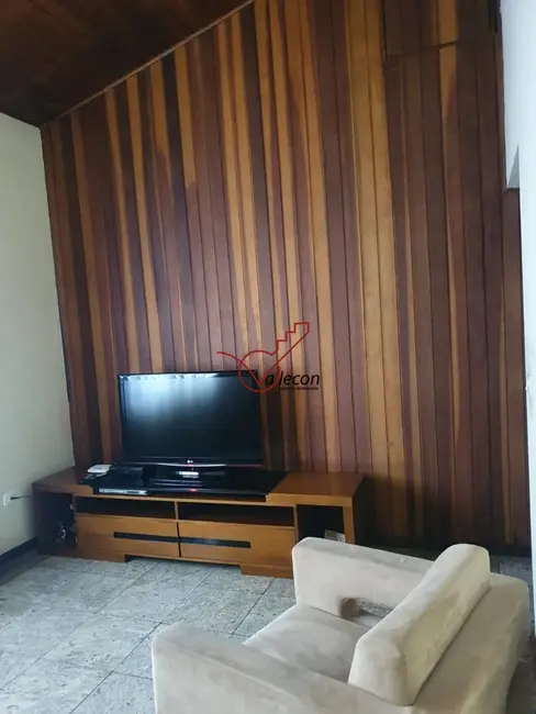 Foto 7 de Casa com 3 quartos à venda, 237m2 em Jardim Maria Emília, Pindamonhangaba - SP