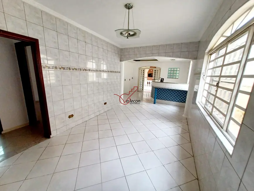 Foto 9 de Sobrado com 4 quartos à venda, 325m2 em Sao Jose Dos Campos - SP