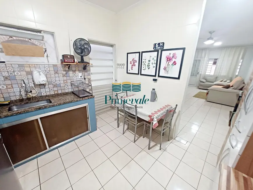 Sobrado com 3 quartos à venda, 116m2 em Sao Jose Dos Campos - SP - imagem 8 Foto 8 de Sobrado com 3 quartos à venda, 116m2 em Sao Jose Dos Campos - SP