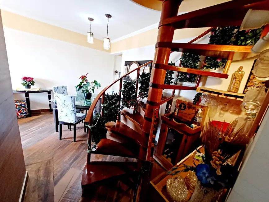 Cobertura com 3 quartos à venda, 150m2 em Sao Jose Dos Campos - SP - imagem 2 Foto 2 de Cobertura com 3 quartos à venda, 150m2 em Sao Jose Dos Campos - SP