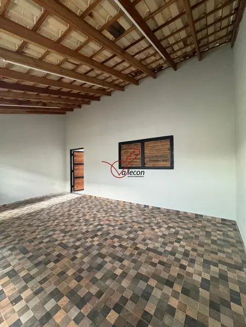 Foto 1 de Casa com 2 quartos à venda, 70m2 em Jardim Panorama, Cacapava - SP
