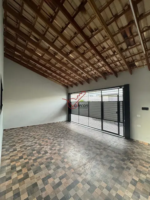 Foto 2 de Casa com 2 quartos à venda, 70m2 em Jardim Panorama, Cacapava - SP