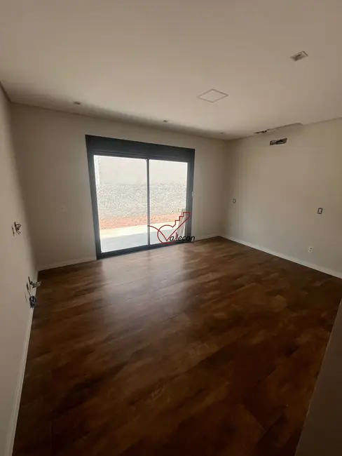 Casa com 4 quartos à venda, 580m2 em Sao Jose Dos Campos - SP - imagem 3 Foto 3 de Casa com 4 quartos à venda, 580m2 em Sao Jose Dos Campos - SP