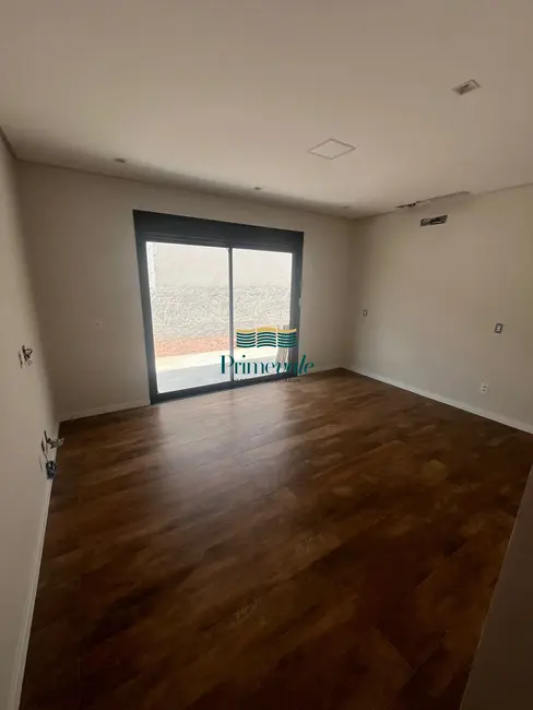 Casa com 4 quartos à venda, 580m2 em Sao Jose Dos Campos - SP - imagem 3 Foto 3 de Casa com 4 quartos à venda, 580m2 em Sao Jose Dos Campos - SP